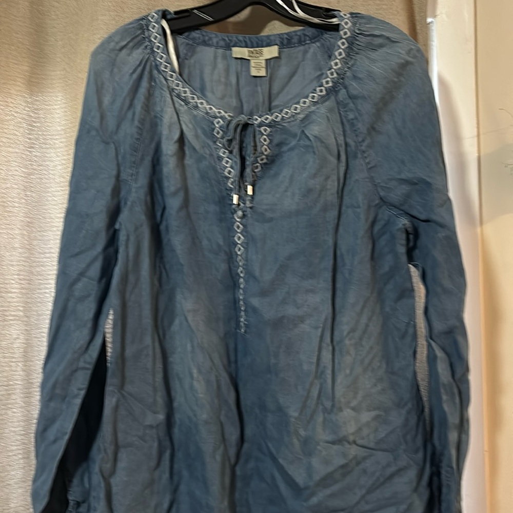 NWT women’s denim look top size s
